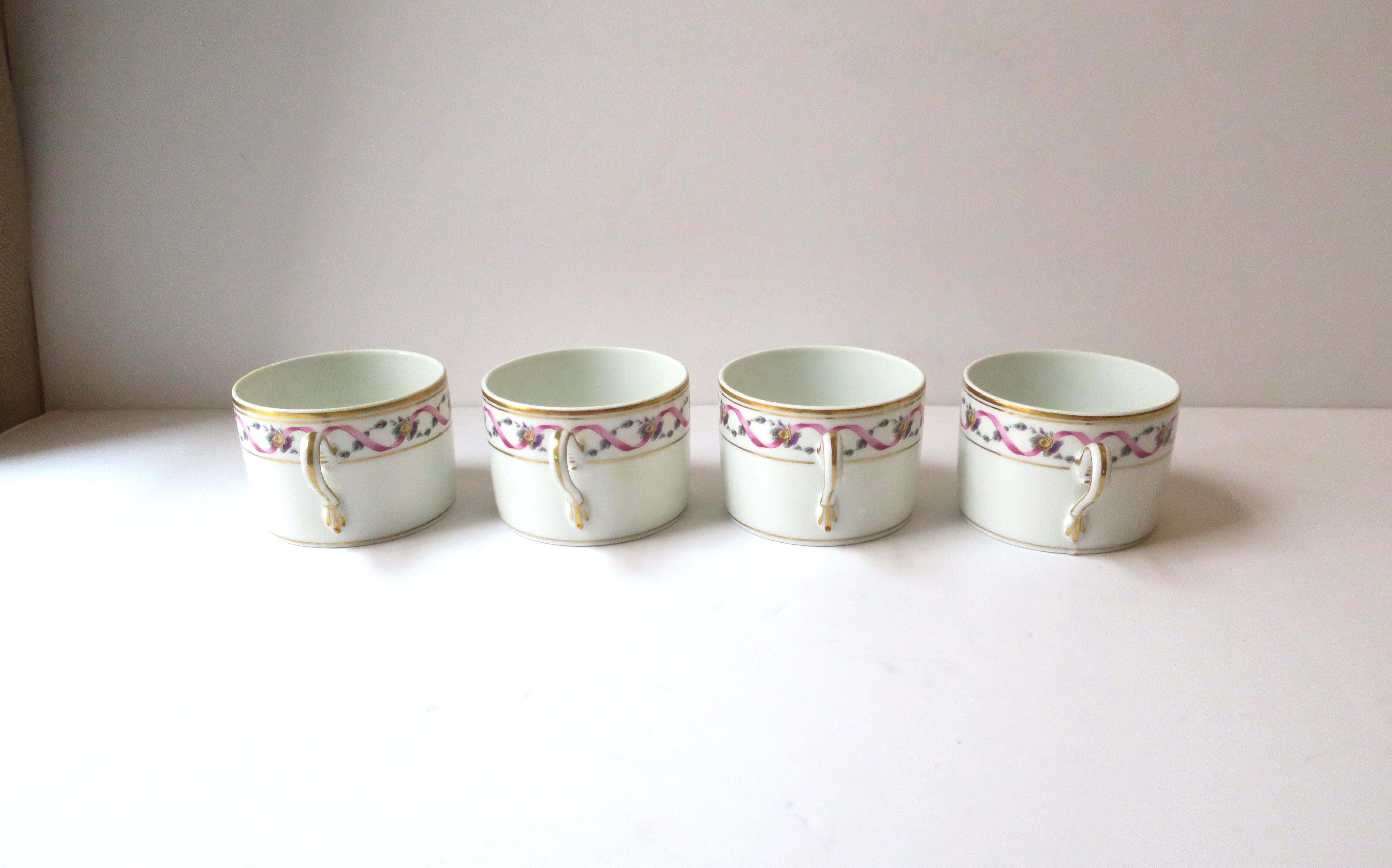 Polychromed Richard Ginori Italian Porcelain Coffee or Teacups, Set of 4 For Sale