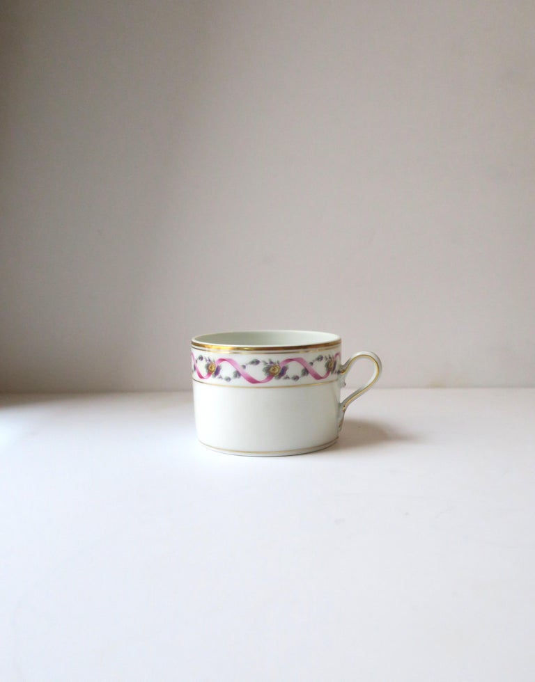 Richard Ginori Italian Porcelain Coffee or Teacups, Set of 4 For Sale 1