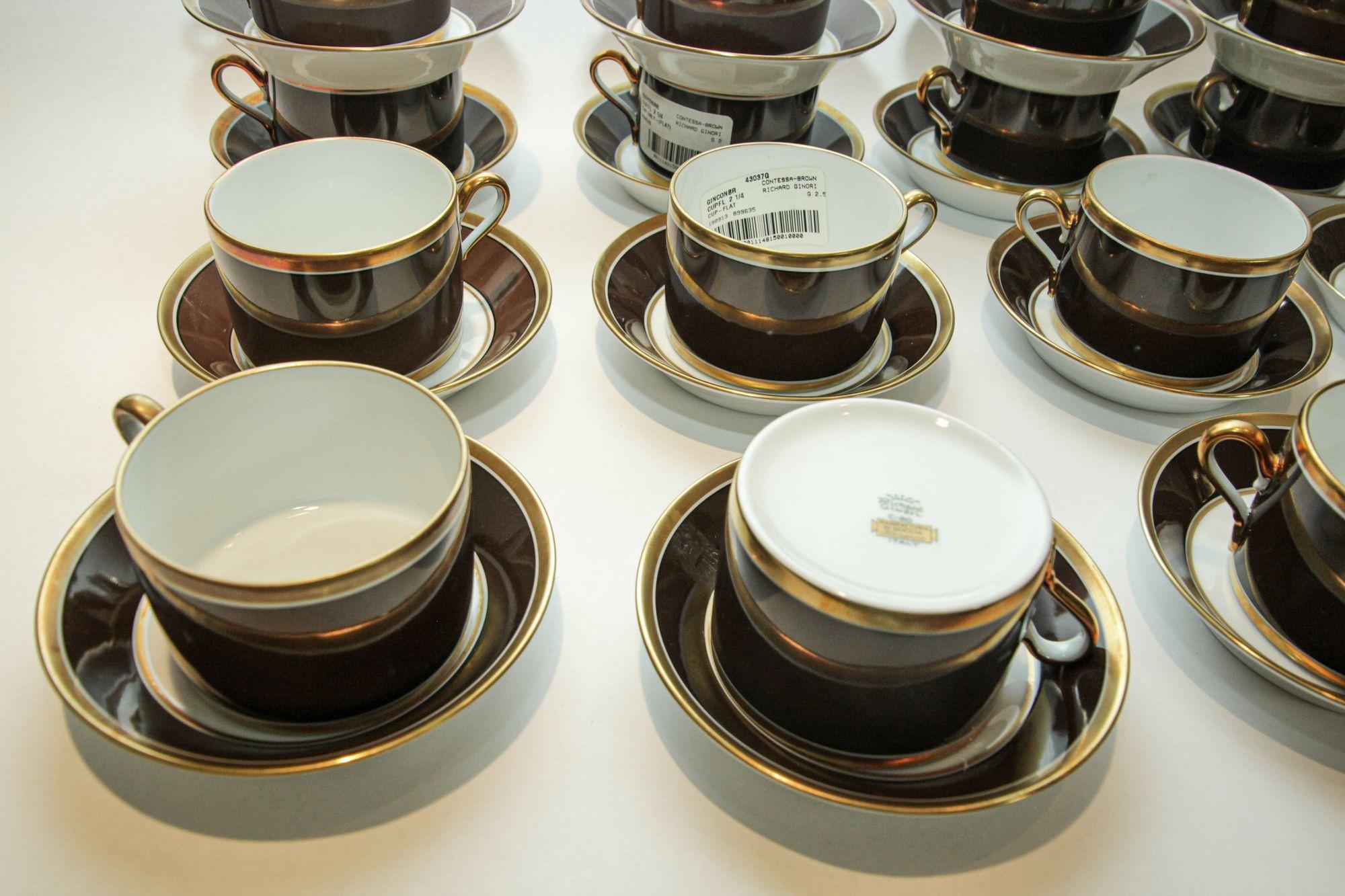 Richard Ginori Italian Porcelain Coffee Tea Cup Brown & Gold 1 of 16 Available For Sale 7