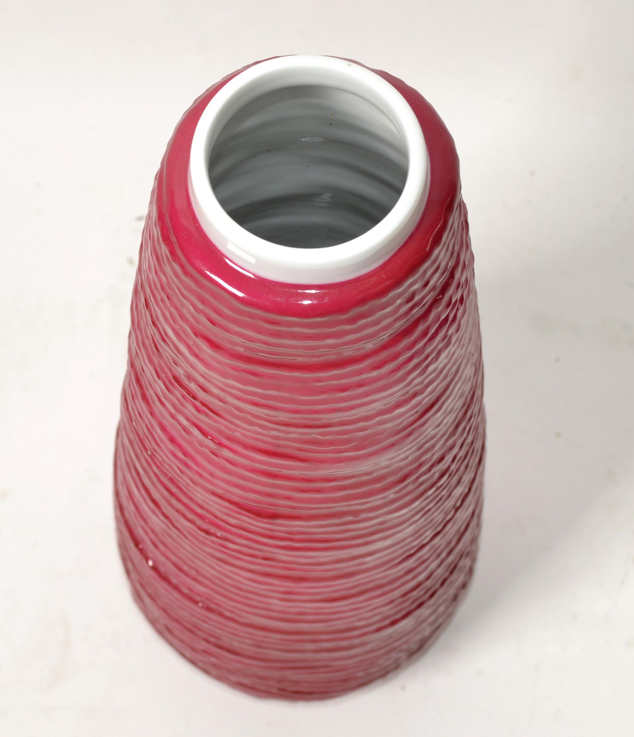 Mid-Century Modern Richard Ginori Italy Porcelain Pink Rope Vase Cordonetto Missoni Home Coastal For Sale