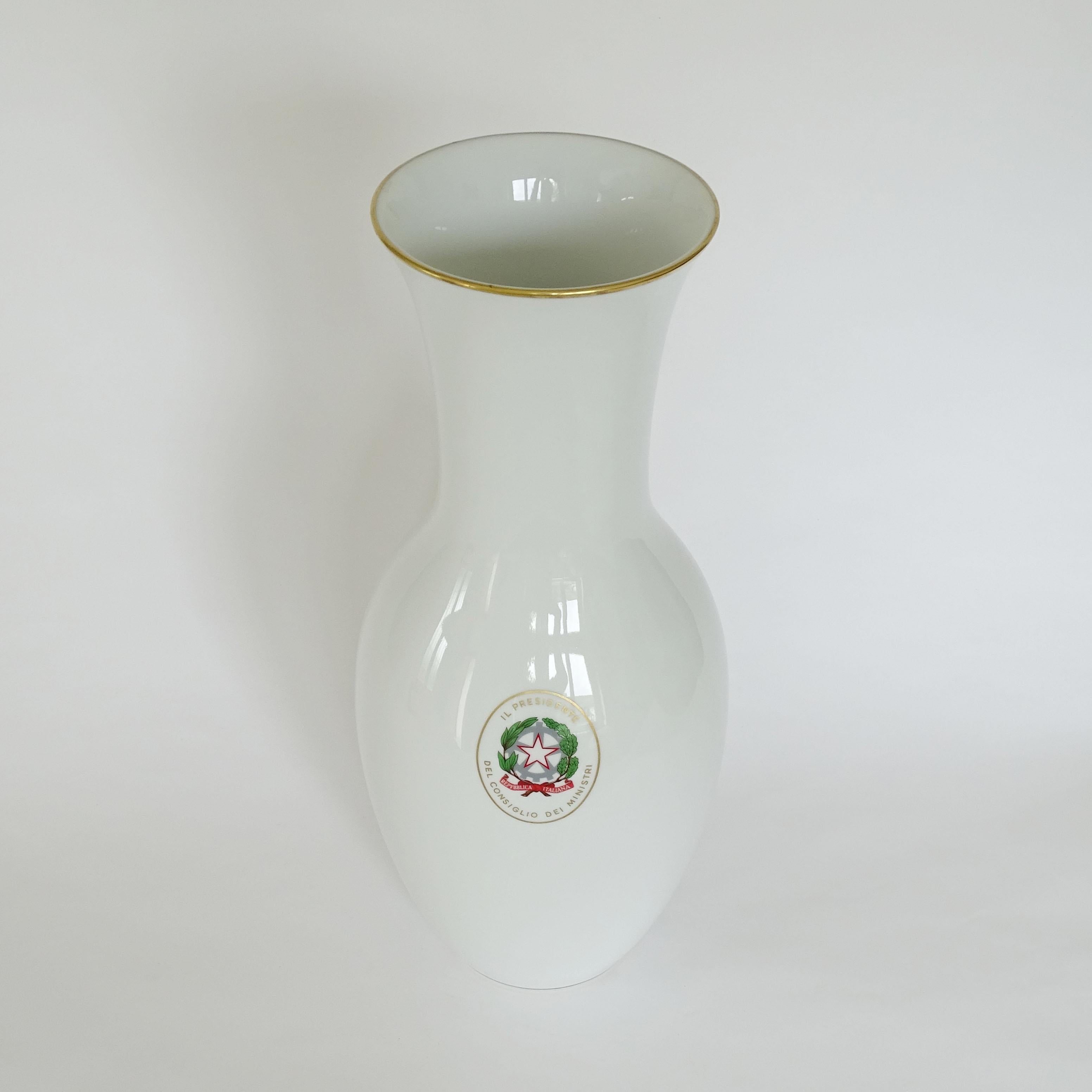 Modern Richard Ginori Large Vase with the Italian Prime Minister Stem, Italy 1980s For Sale