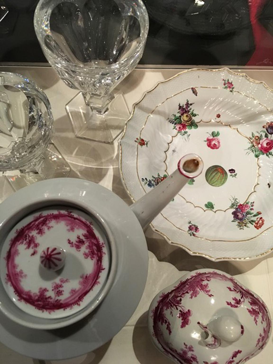 Porzellan-Teekanne mit handbemalten Landschaften von Richard Ginori aus dem späten 18. Jahrhundert im Angebot 14