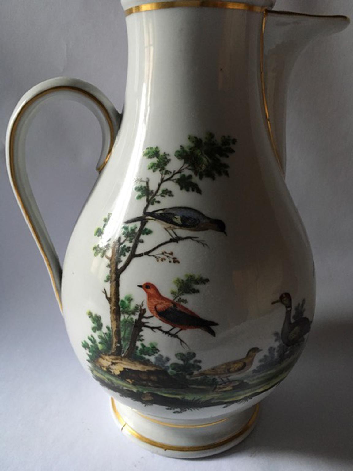 Italy Richard Ginori Mid-18th Century Porcelain Coffee Pot For Sale 1