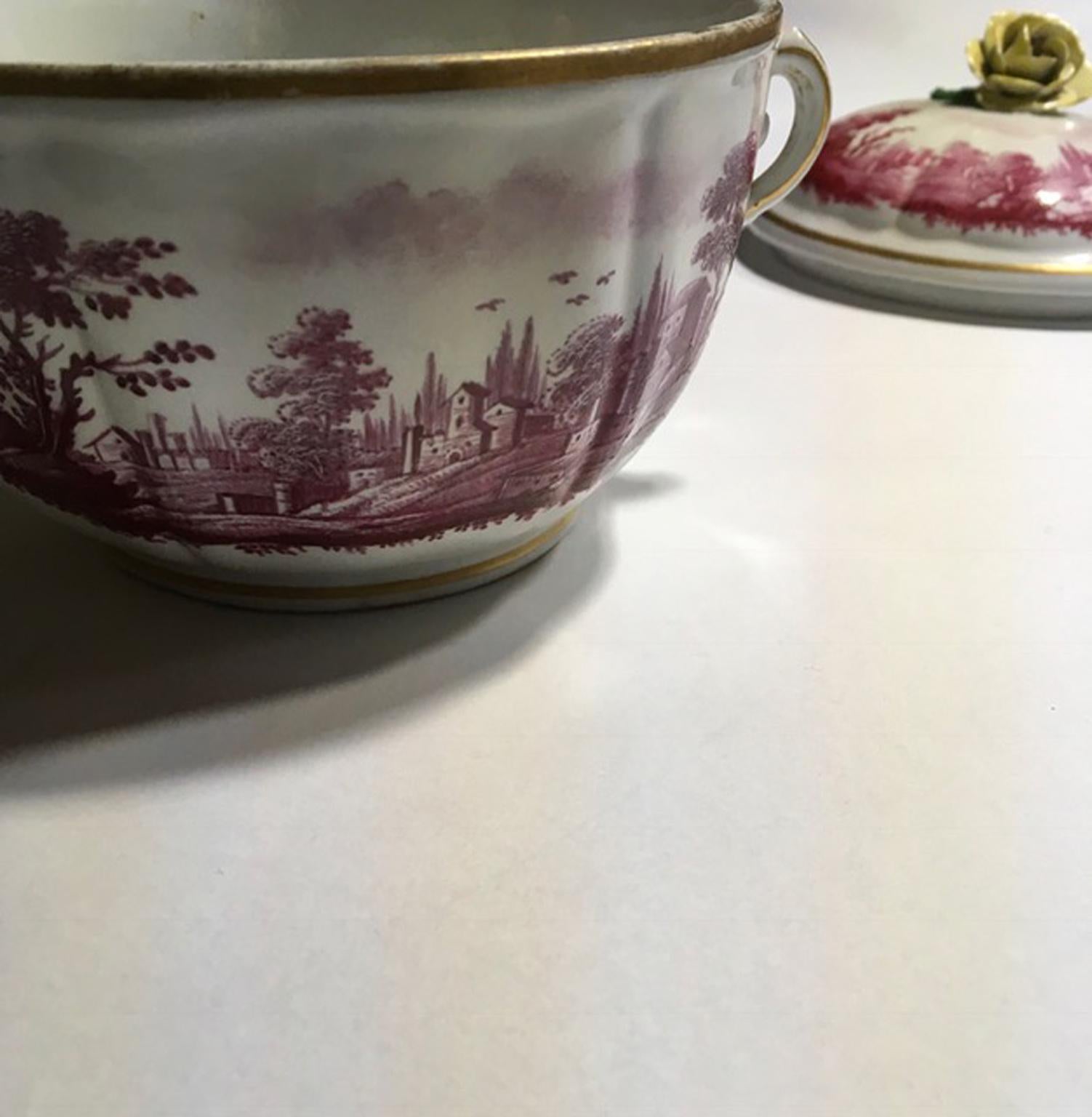 Italy Richard Ginori Mid-18th Century Pink Porcelain Covered Cup with Landscapes For Sale 2