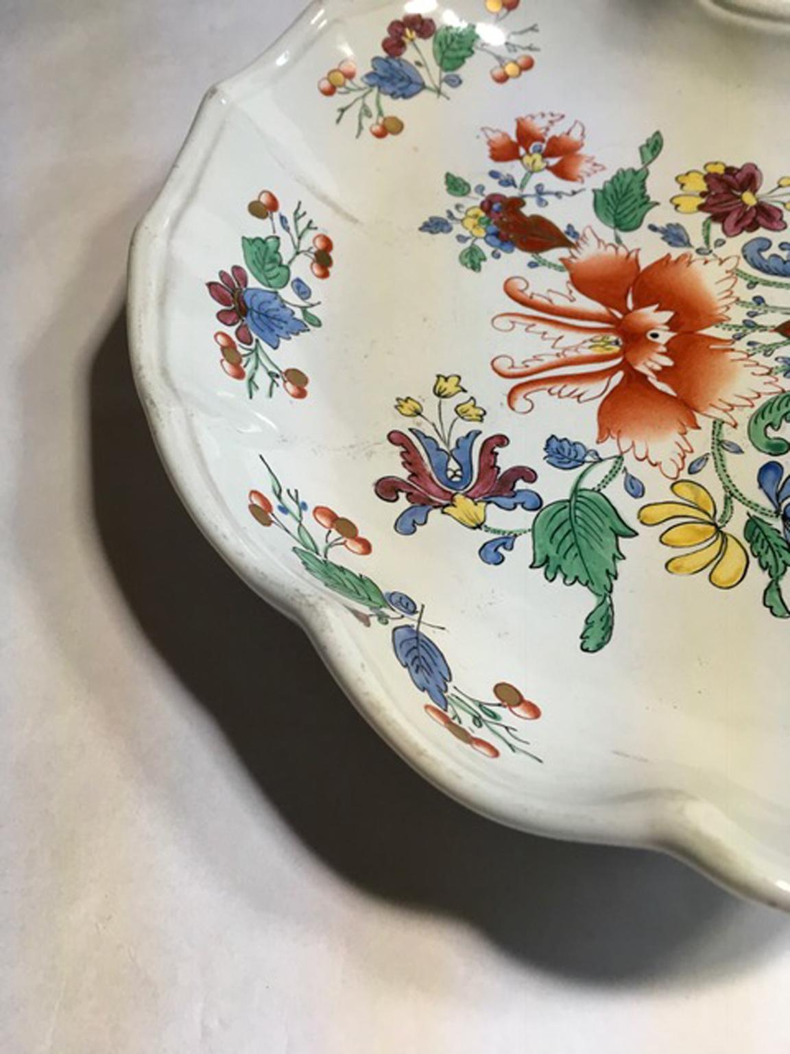 Italy Richard Ginori Mid-18th Century Porcelain Hand Painted Tulip Decor Bowl For Sale 4