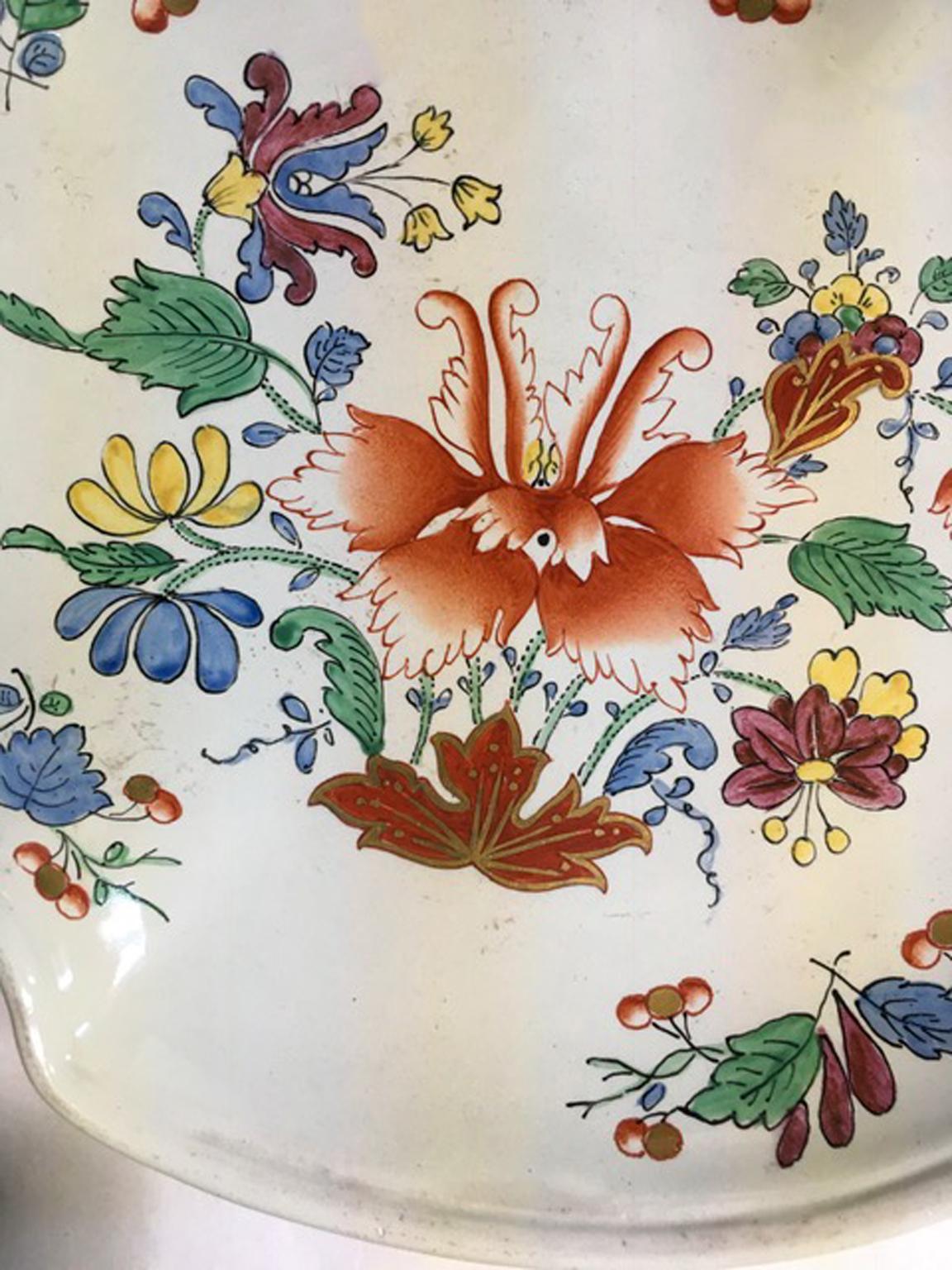 Italy Richard Ginori Mid-18th Century Porcelain Hand Painted Tulip Decor Bowl For Sale 7