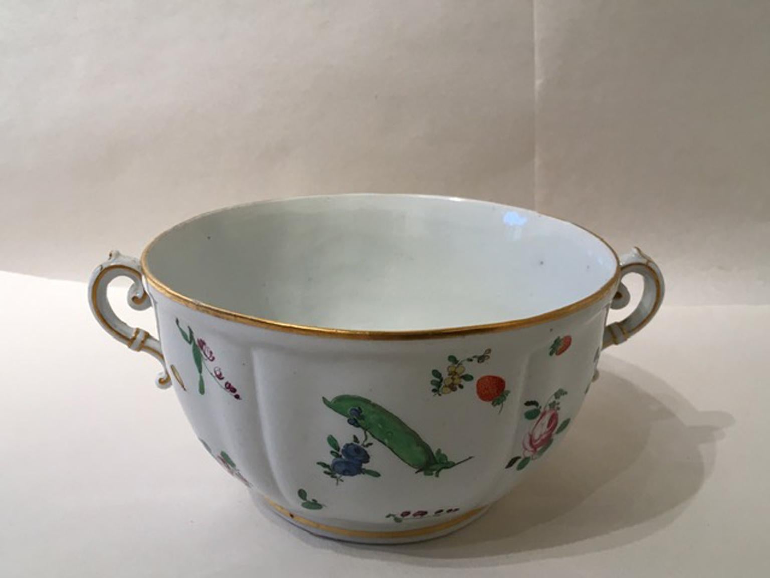 Italy Richard Ginori Mid-19th Century Porcelain Covered For Sale 4