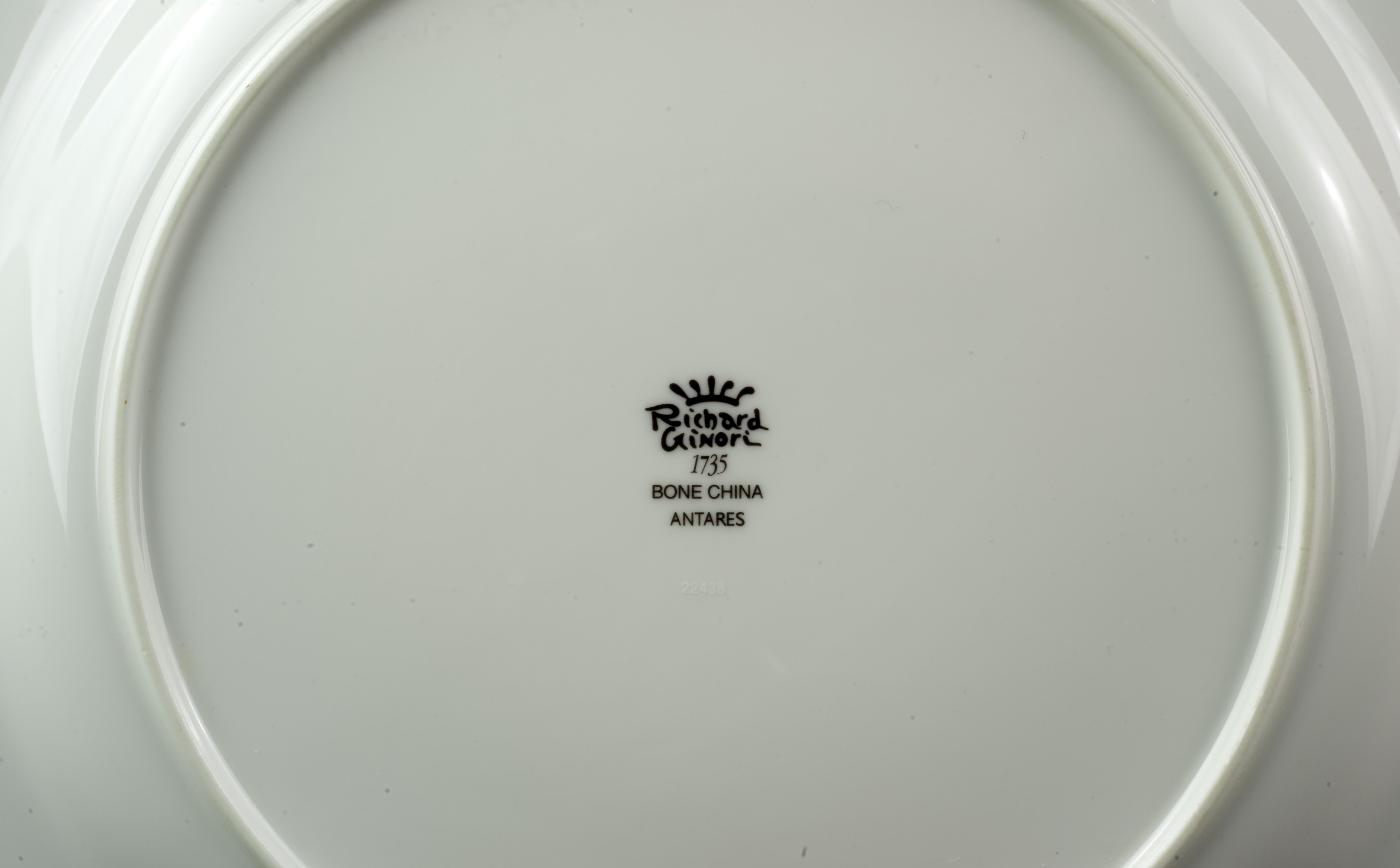 Richard Ginori Organic Modern Juego de 6 Platos blancos triangulares Italia siglo XX en venta