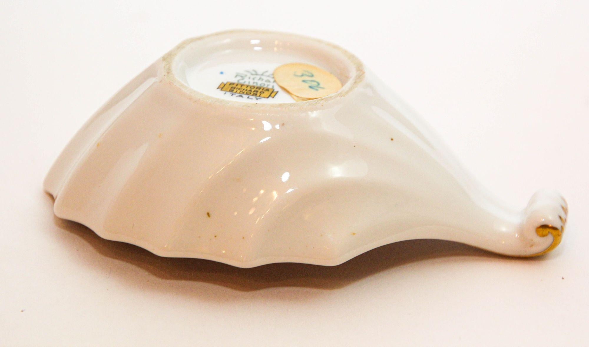Richard Ginori Porcelain Italian Pittoria Nut Dish 1970s For Sale 4
