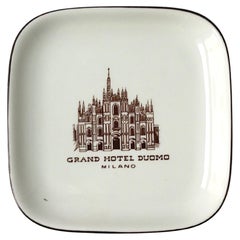 Piatti decorativi e videopoche in ceramica