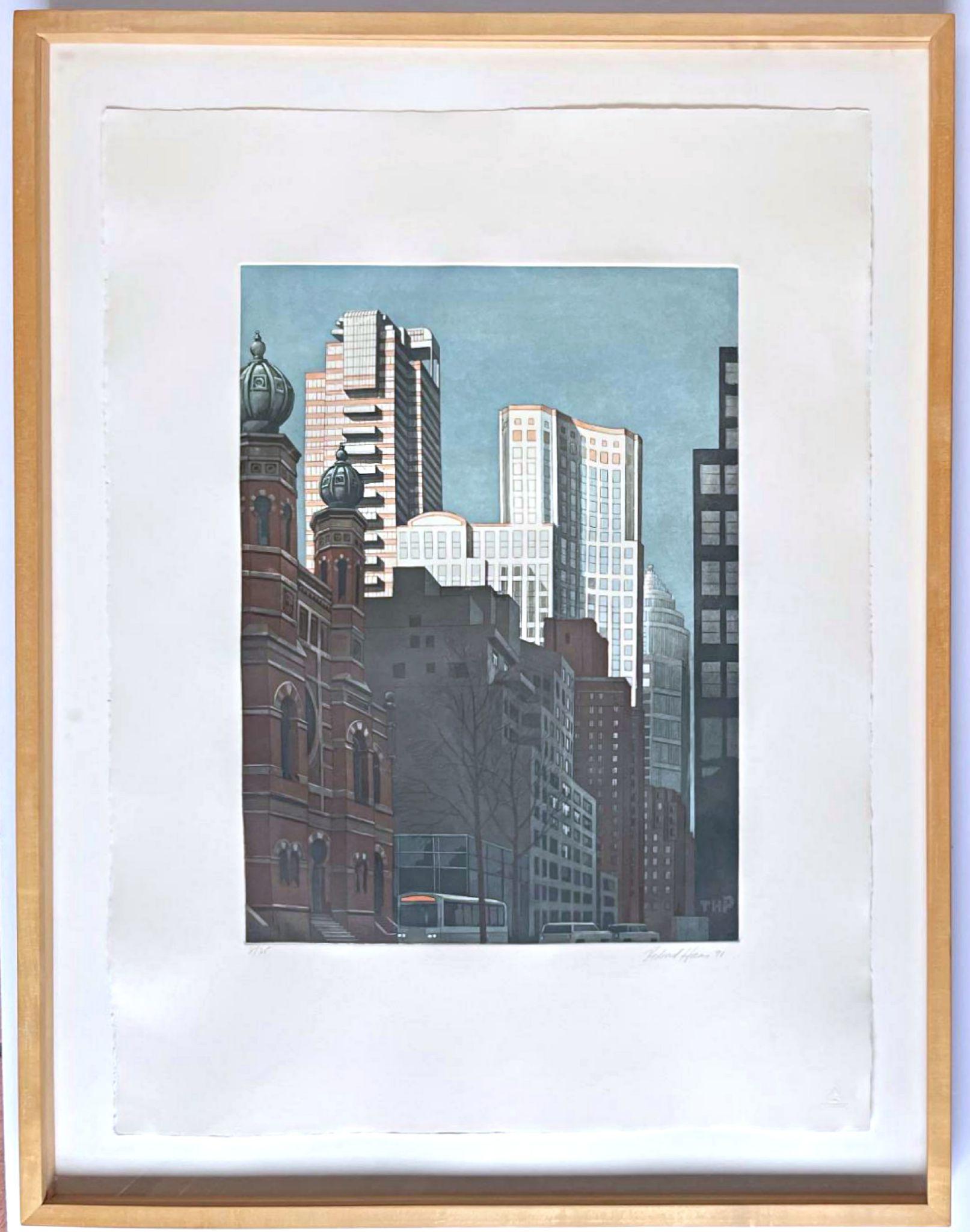 Gravure et aquatinte du Central Synagogue Lexington Avenue Looking North encadrée - Print de Richard Haas