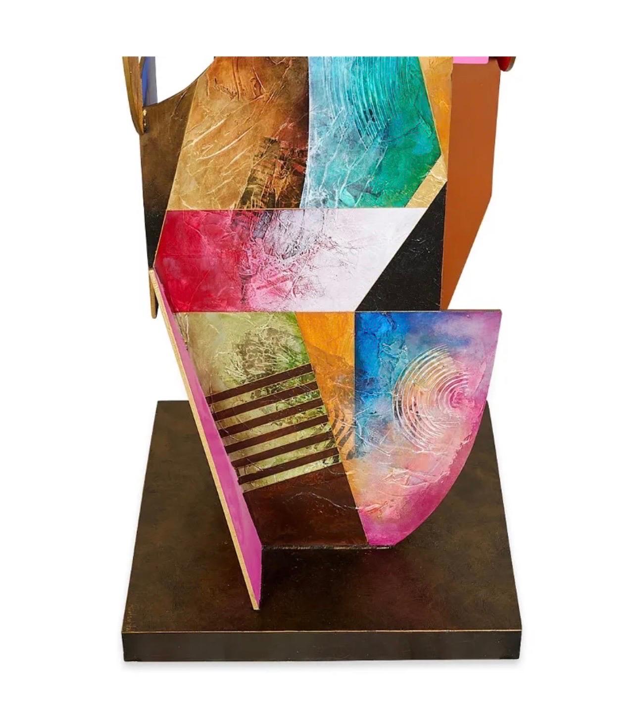 Grande scultura modernista in Steele con pittura geometrica astratta A. Richard Hall 5