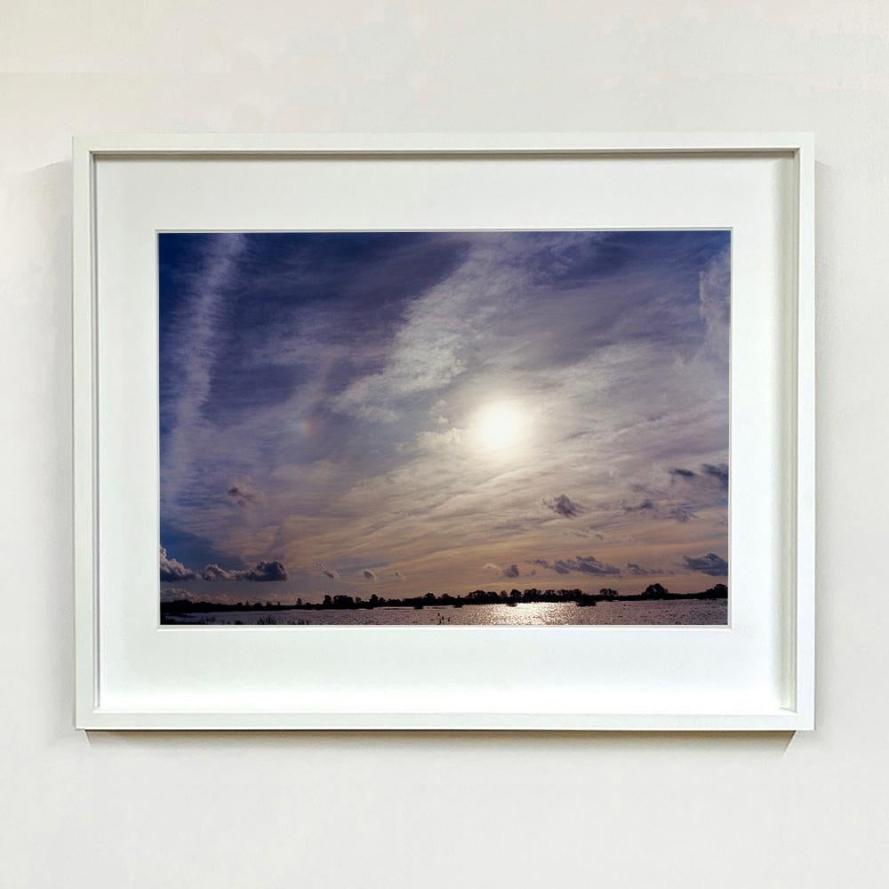 0°00 Längengrad, 52° 18N' Breitengrad, Mare Fen - Landschaftsfotografie in Farbe (Zeitgenössisch), Photograph, von Richard Heeps