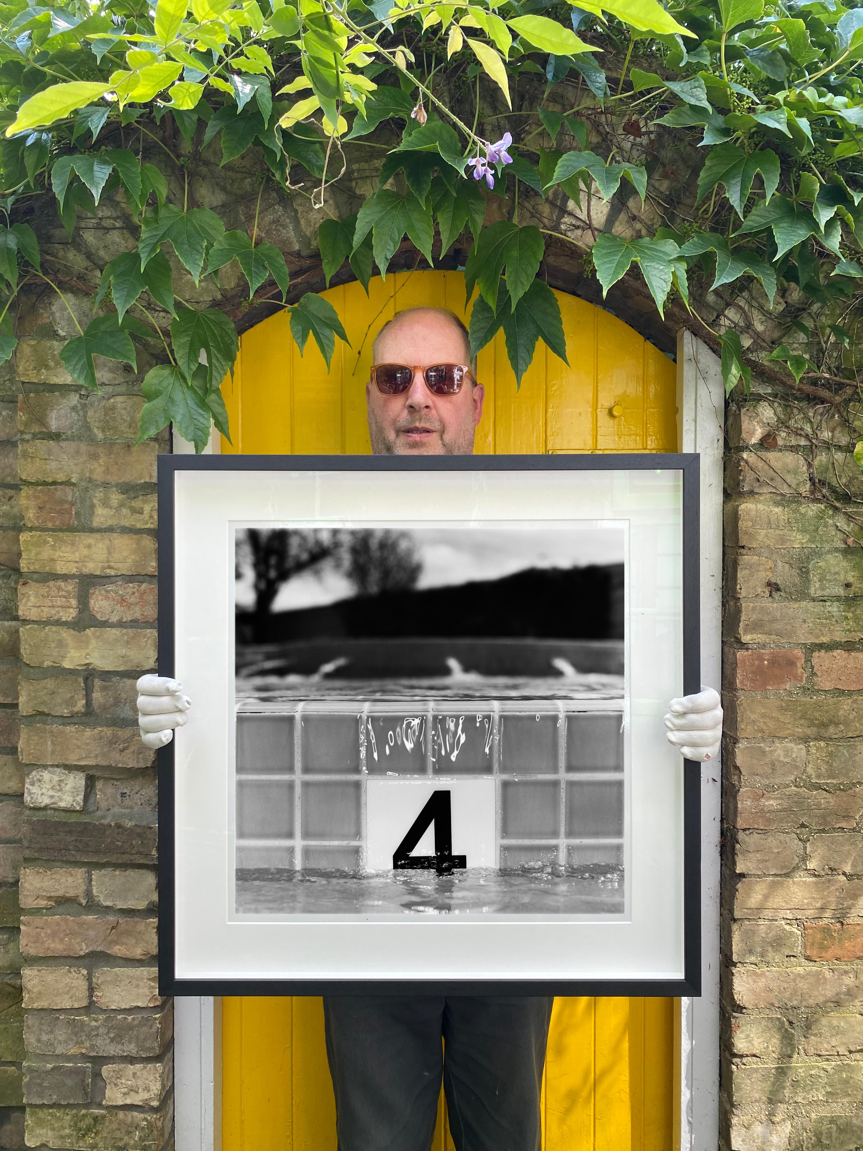 4FT, Las Vegas - Black and White Square American Photography For Sale 1