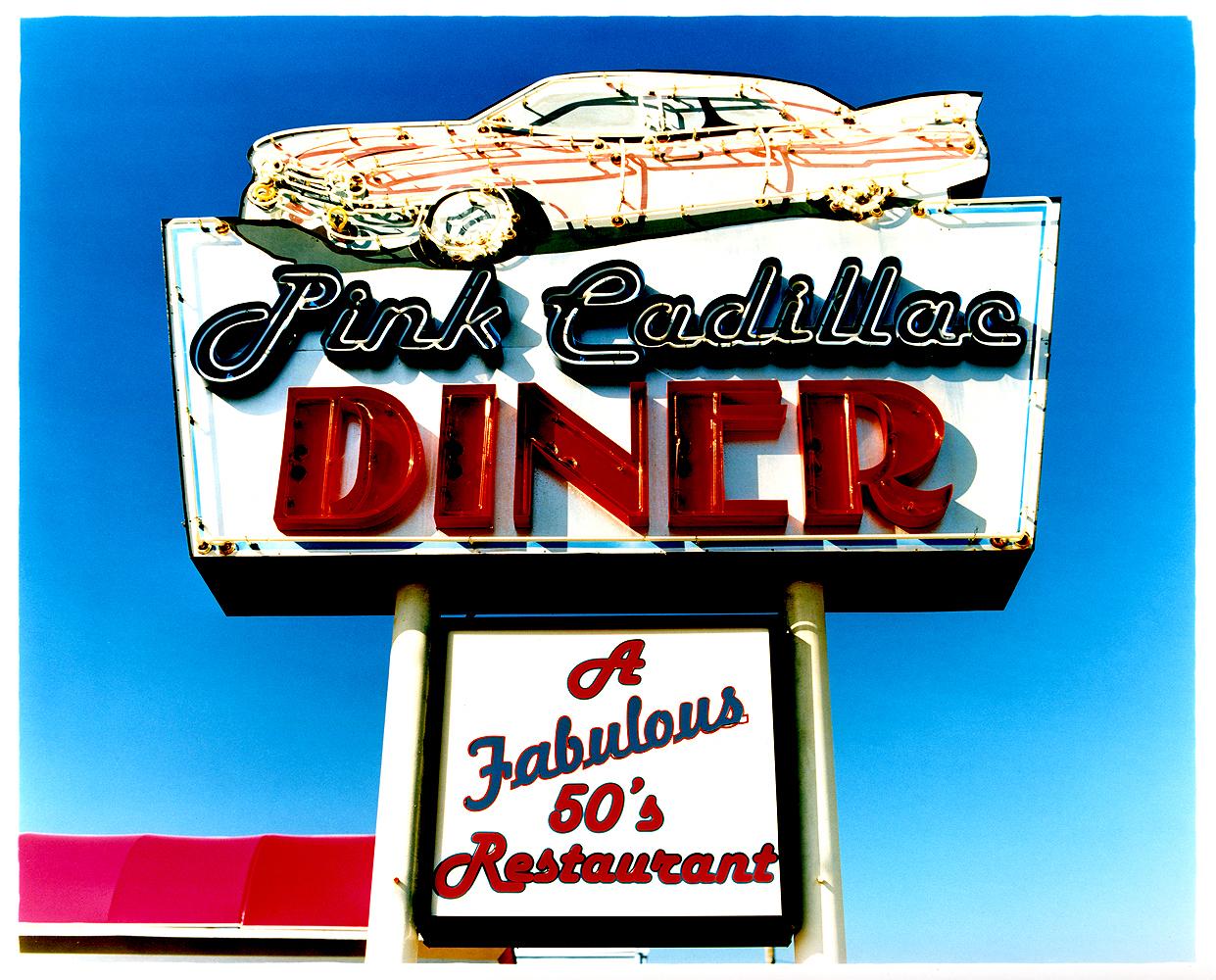 Color Photograph Richard Heeps - Un fabuleux restaurant des années 50, Wildwood, New Jersey - Photographie contemporaine en couleur