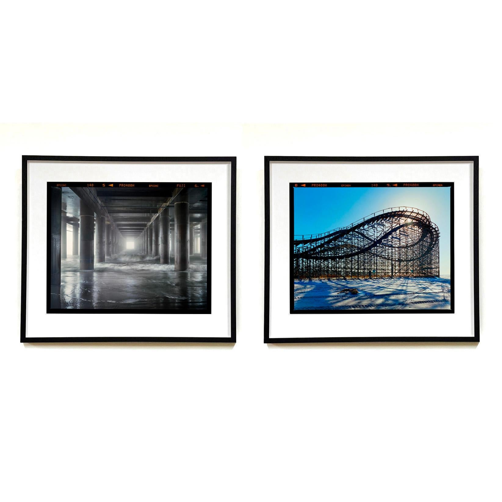 Gestrandete Achterbahn, Wildwood, New Jersey - Amerikanisches Landschaftsfarbfoto im Angebot 5