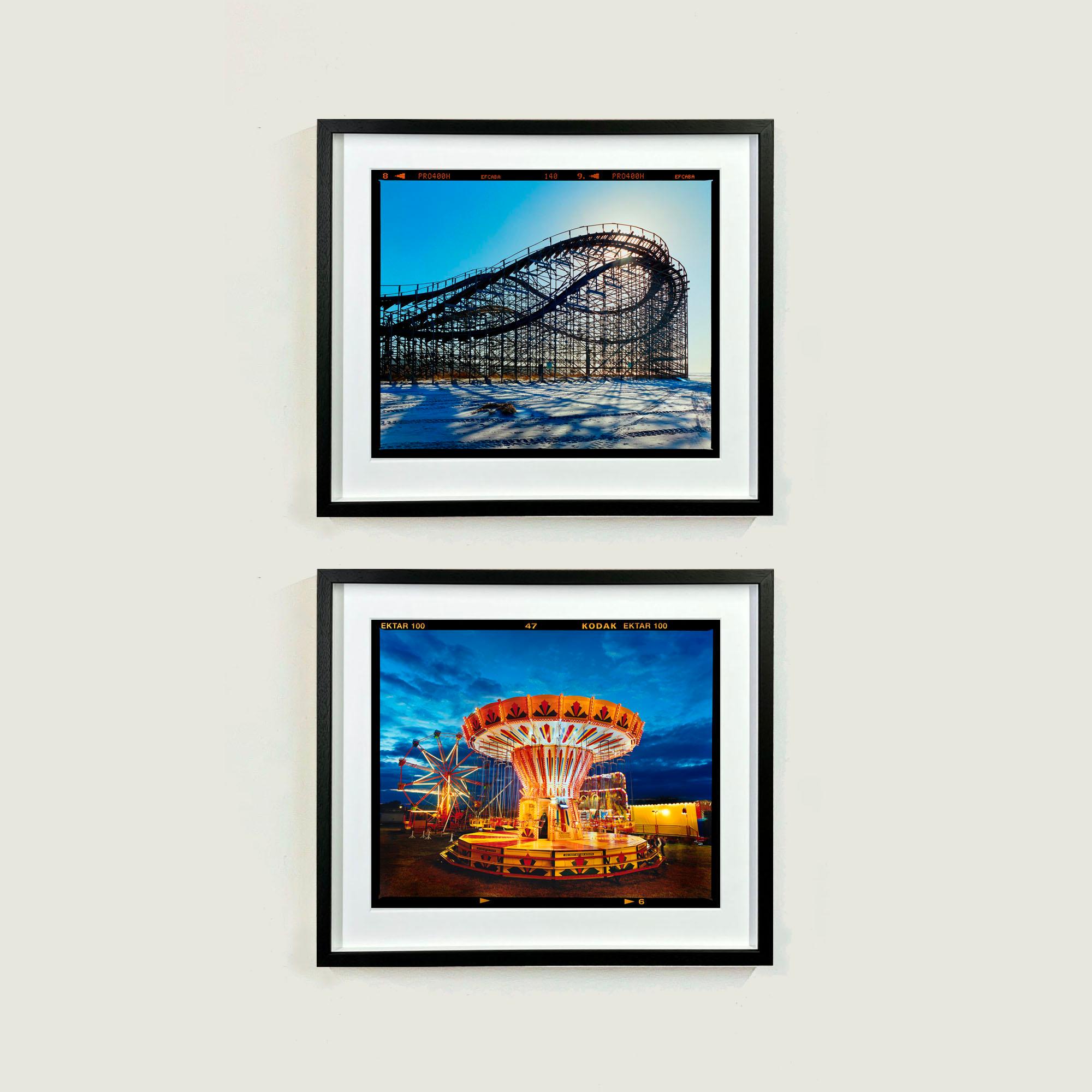 Gestrandete Achterbahn, Wildwood, New Jersey - Amerikanisches Landschaftsfarbfoto im Angebot 4