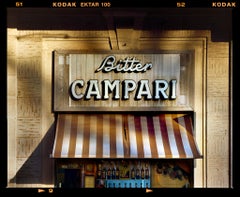 Bitter Campari-Schild, Mailand – Italienische Architektur Typografiefotografie