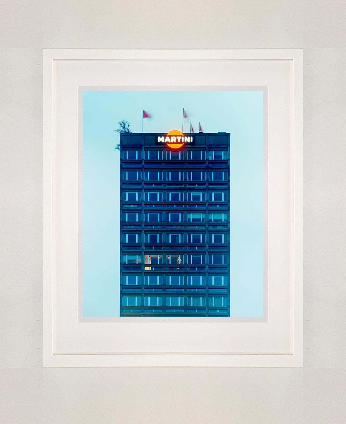 Blue Martini, from Richard Heeps series, 'A Short History of Milan' which began in November 2018 for a special project featuring at the Affordable Art Fair Milan 2019 and the series is ongoing.
There is a reoccurring linear, structural theme