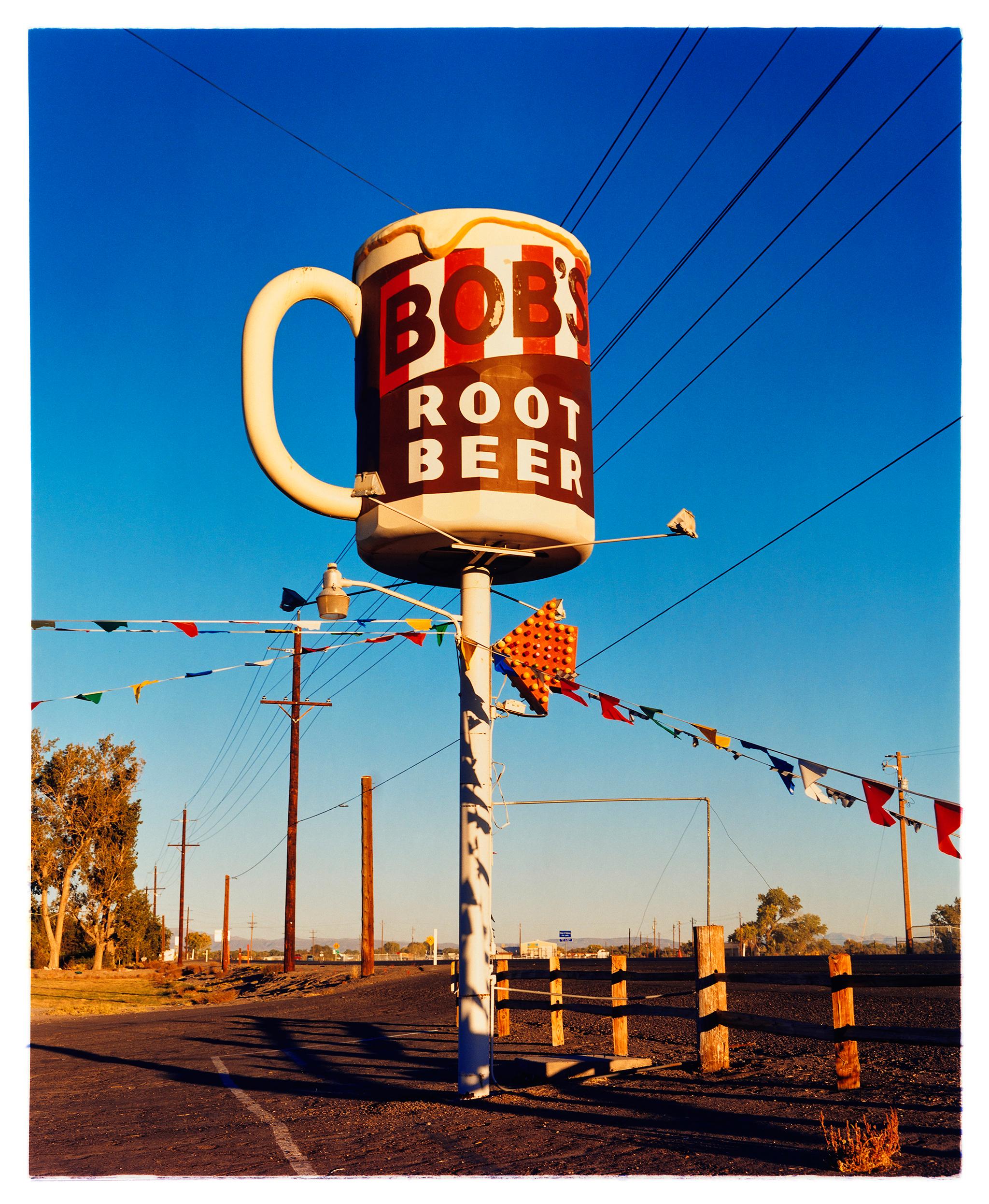 Bob's Root Beer, Fallon, Nevada - Amerikanische Farbfotografie am Straßenrand