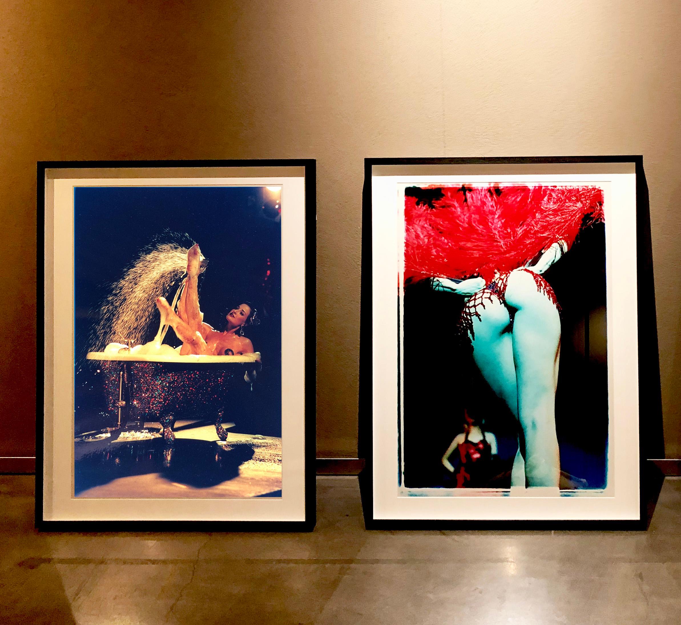 Burlesque-Serie, Boudoir III, Tease-O-Rama, Hollywood, Los Angeles  (Schwarz), Nude Photograph, von Richard Heeps