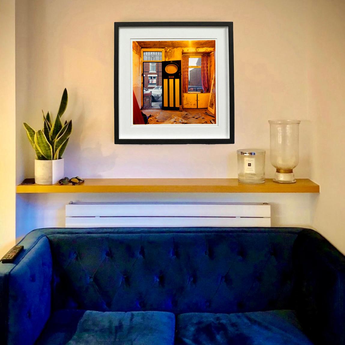 Dalton Bank, Warrington - Fotografia d'epoca a colori di interni britannici - Print Contemporaneo di Richard Heeps