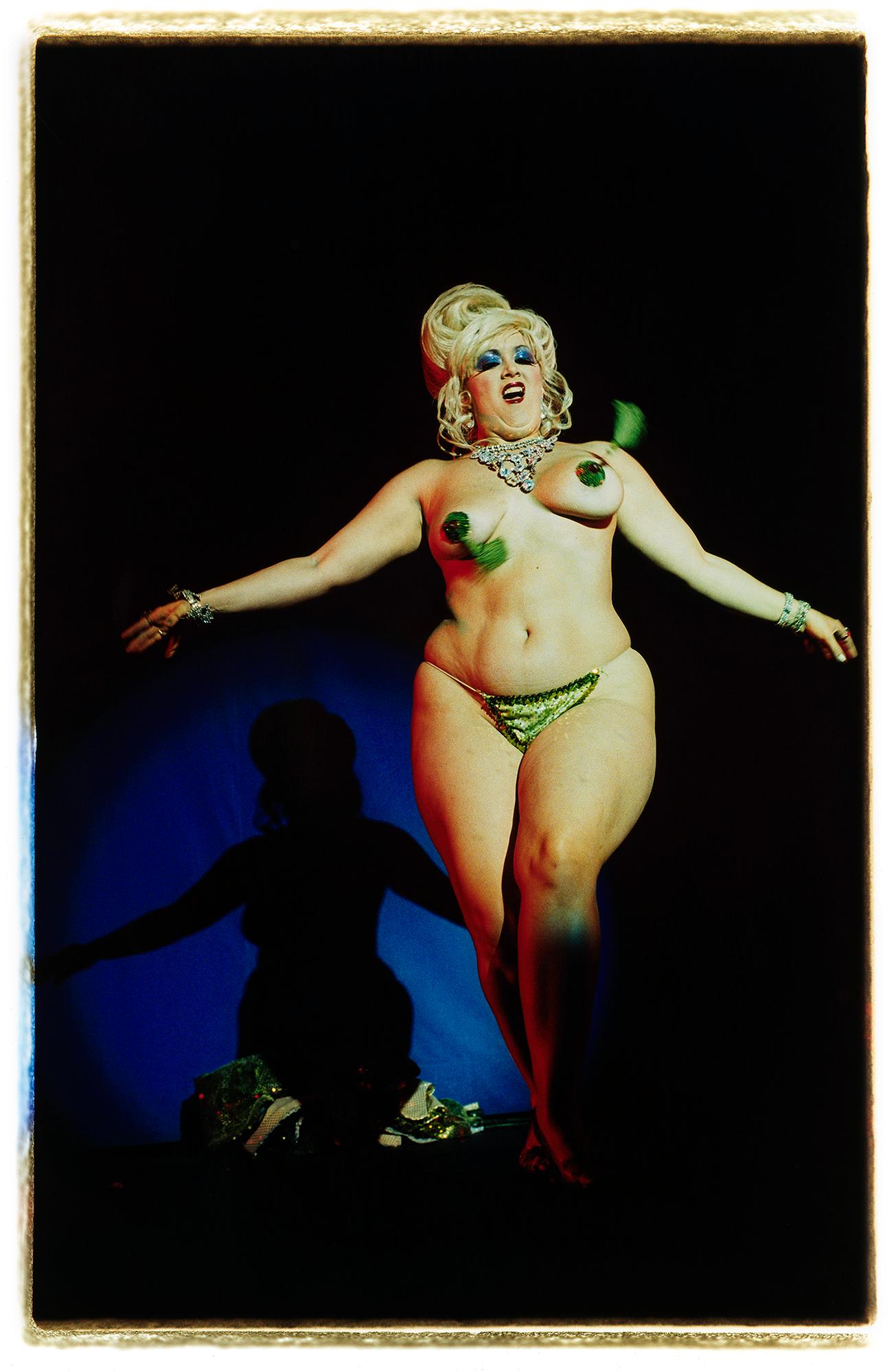 Richard Heeps Nude Photograph - Dirty Martini Fan Dance XXII, Tease-O-Rama, Hollywood - Burlesque Color Photo