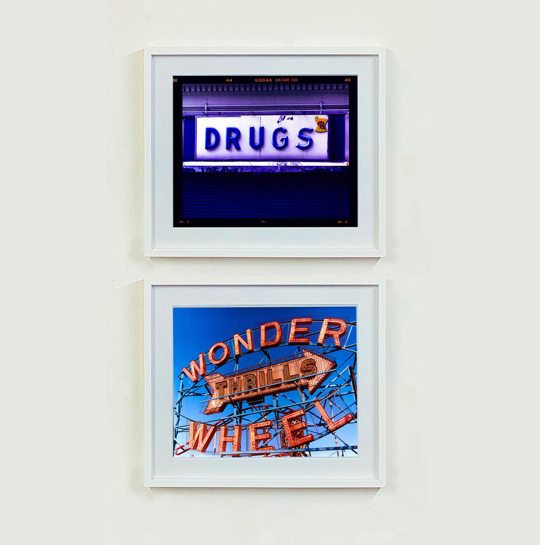Drugs, New York - Contemporary Typography Sign Pop Art Color Photography For Sale 3