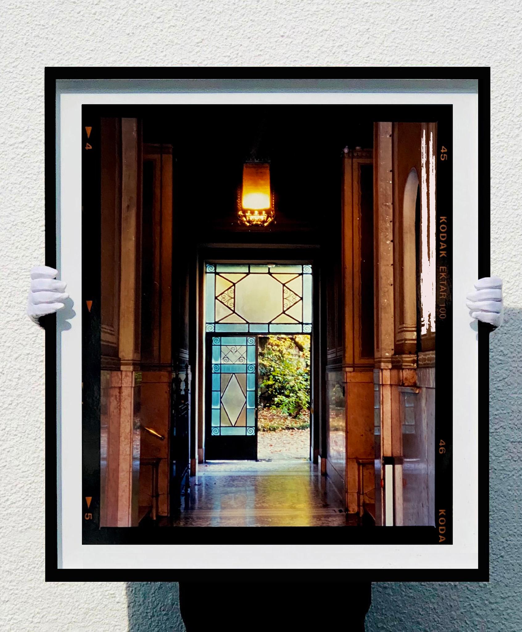 Foyer IV, Milan - Photographie architecturale italienne en couleur en vente 5