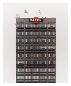 Grauer Martini, Mailand – Italienische architektonische Farbfotografie