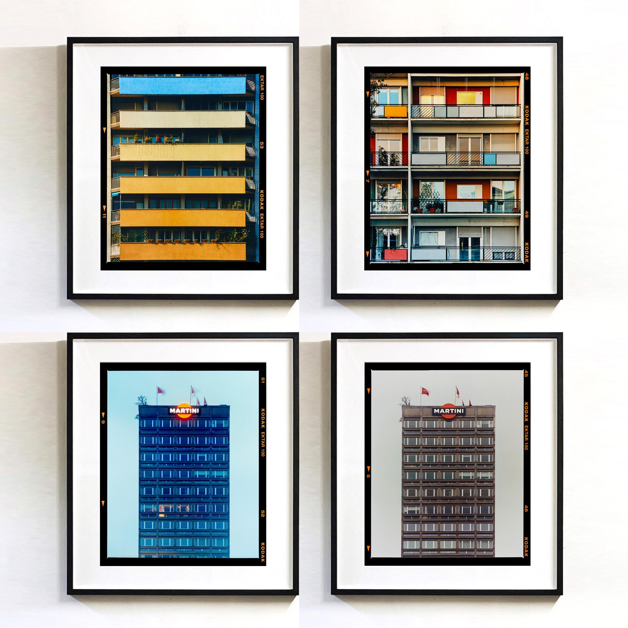 Martini, Milan - Photographie de rue d'architecture italienne en vente 2