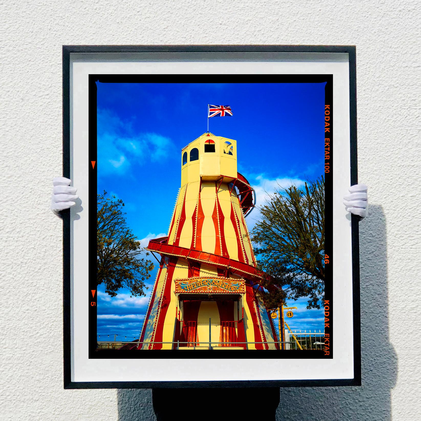 Helter Skelter, Norfolk - Fotografia a colori di una fiera d'epoca britannica in vendita 1