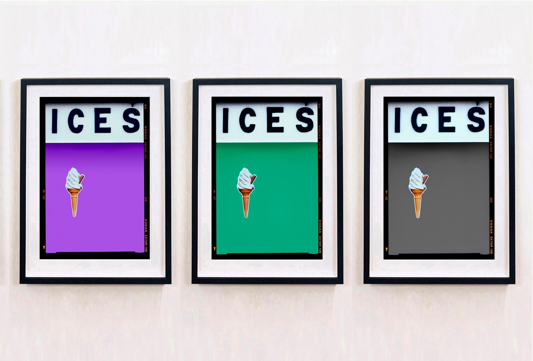 Ices (Gris), Bexhill-on-Sea - Fotografía en color de la costa británica en venta 2