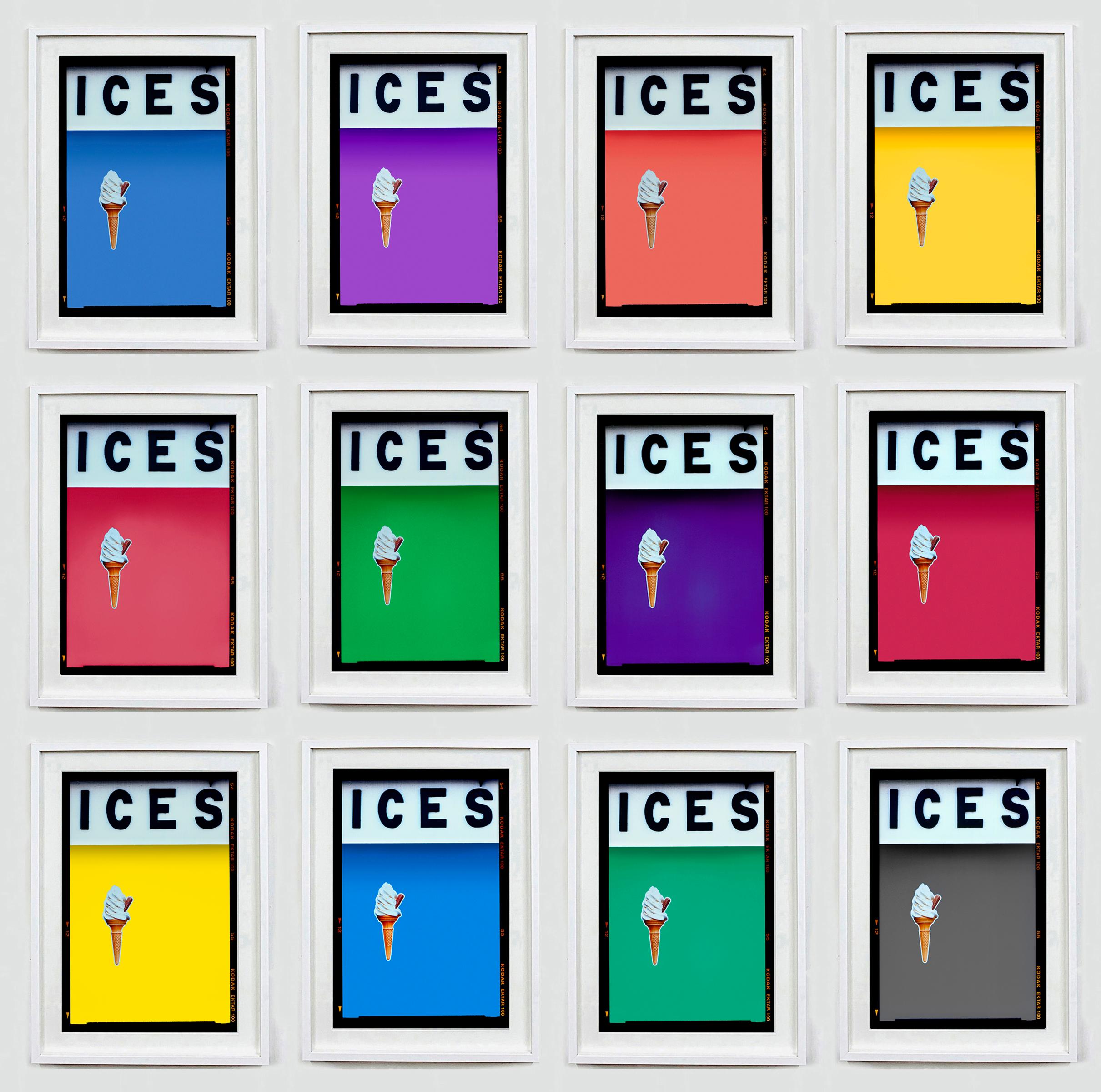 ICES Honey Yellow, Bexhill-on-Sea - Pop Art Typografie Fotografie im Angebot 1