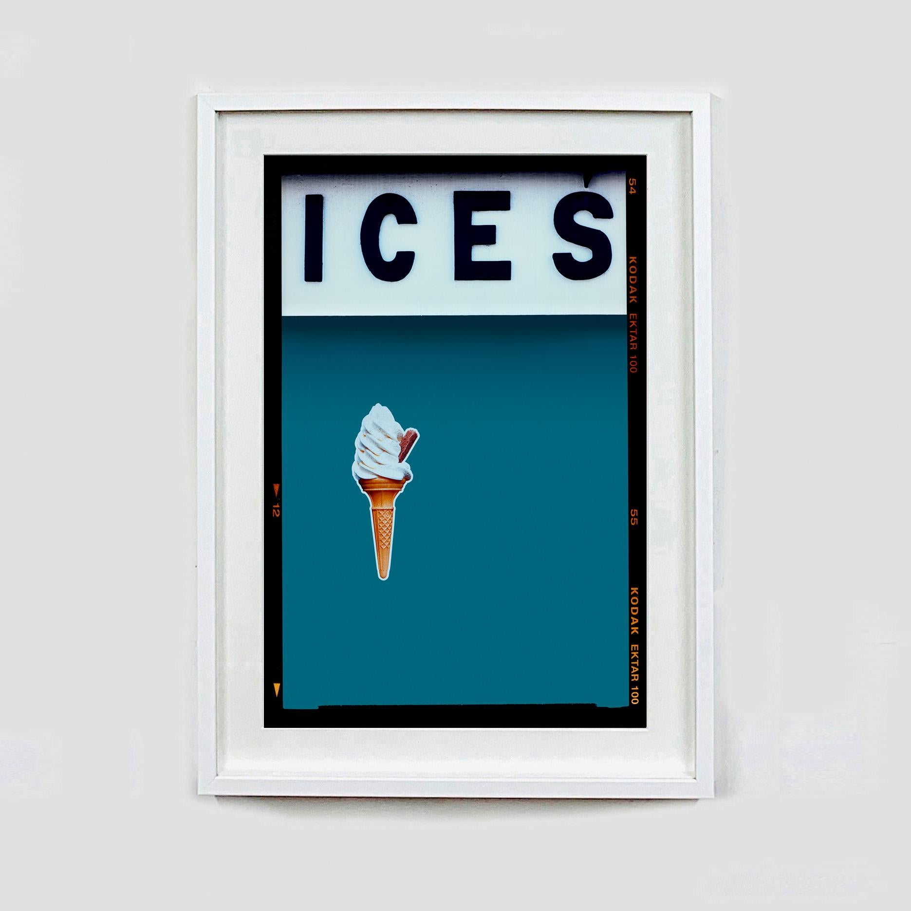 ICES Mehrfarbiges Set von 24 gerahmten Pop-Art-Fotografien im Angebot 9