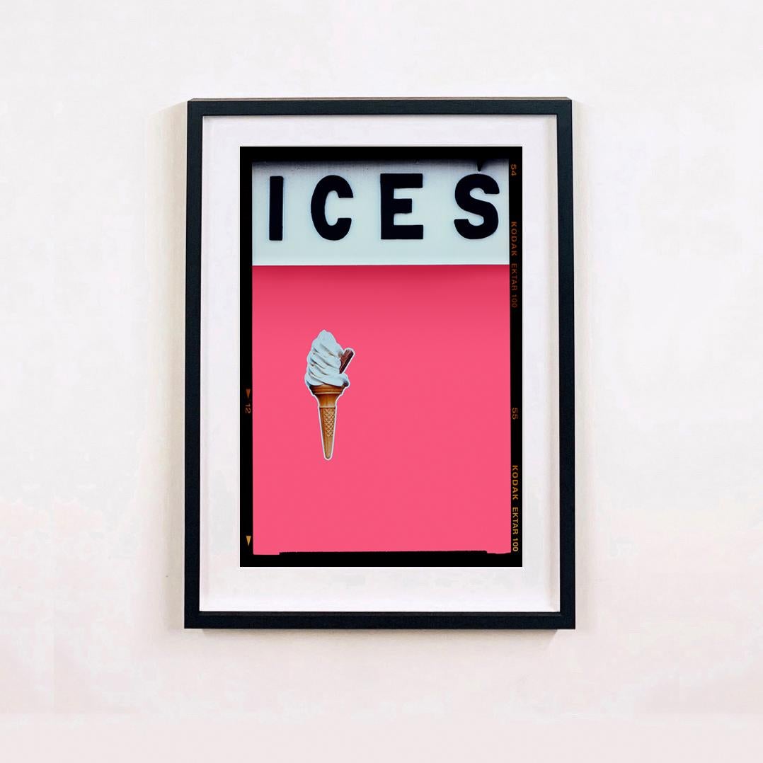ICES Mehrfarbiges Set von 24 gerahmten Pop-Art-Fotografien im Angebot 3