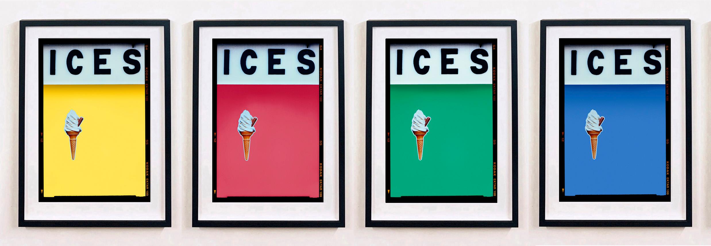 ICES Mehrfarbiges Set von vier gerahmten Kunstwerken – Pop-Art-Farbfotografie-Set – Photograph von Richard Heeps