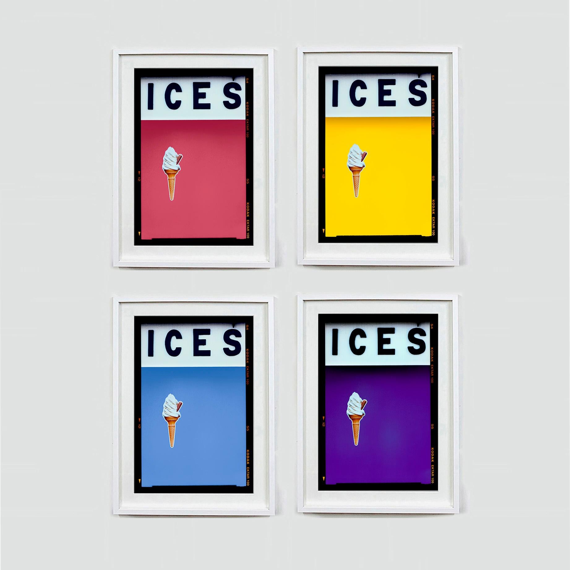 Ices (Purple), Bexhill-on-Sea – Farbfotografie am Meer im Angebot 2