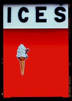 ICES Red, Bexhill-on-Sea - Fotografia tipografica Pop Art