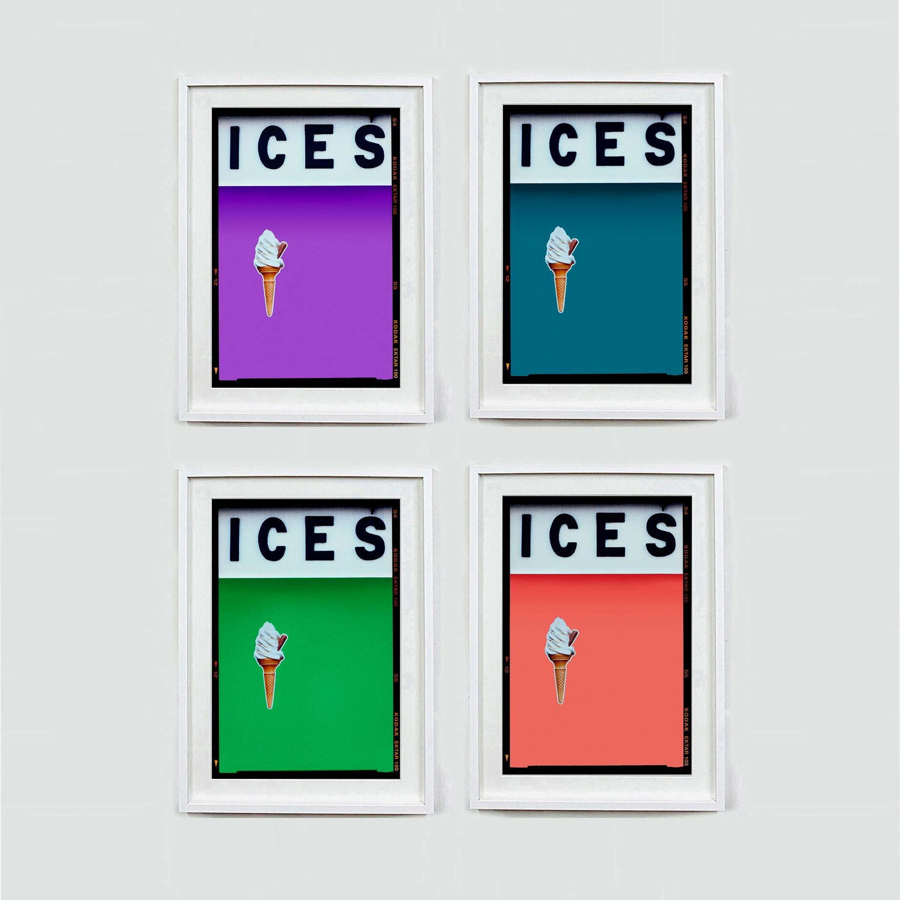 ICES-Set aus vier gerahmten Kunstwerken – Pop-Art-Farbfotografie – Print von Richard Heeps