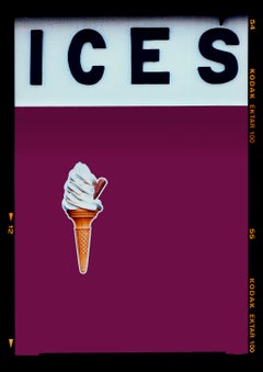 ICES Tyrian Purple, Bexhill-on-Sea - Kleine gerahmte Pop Art Typografie Fotografie