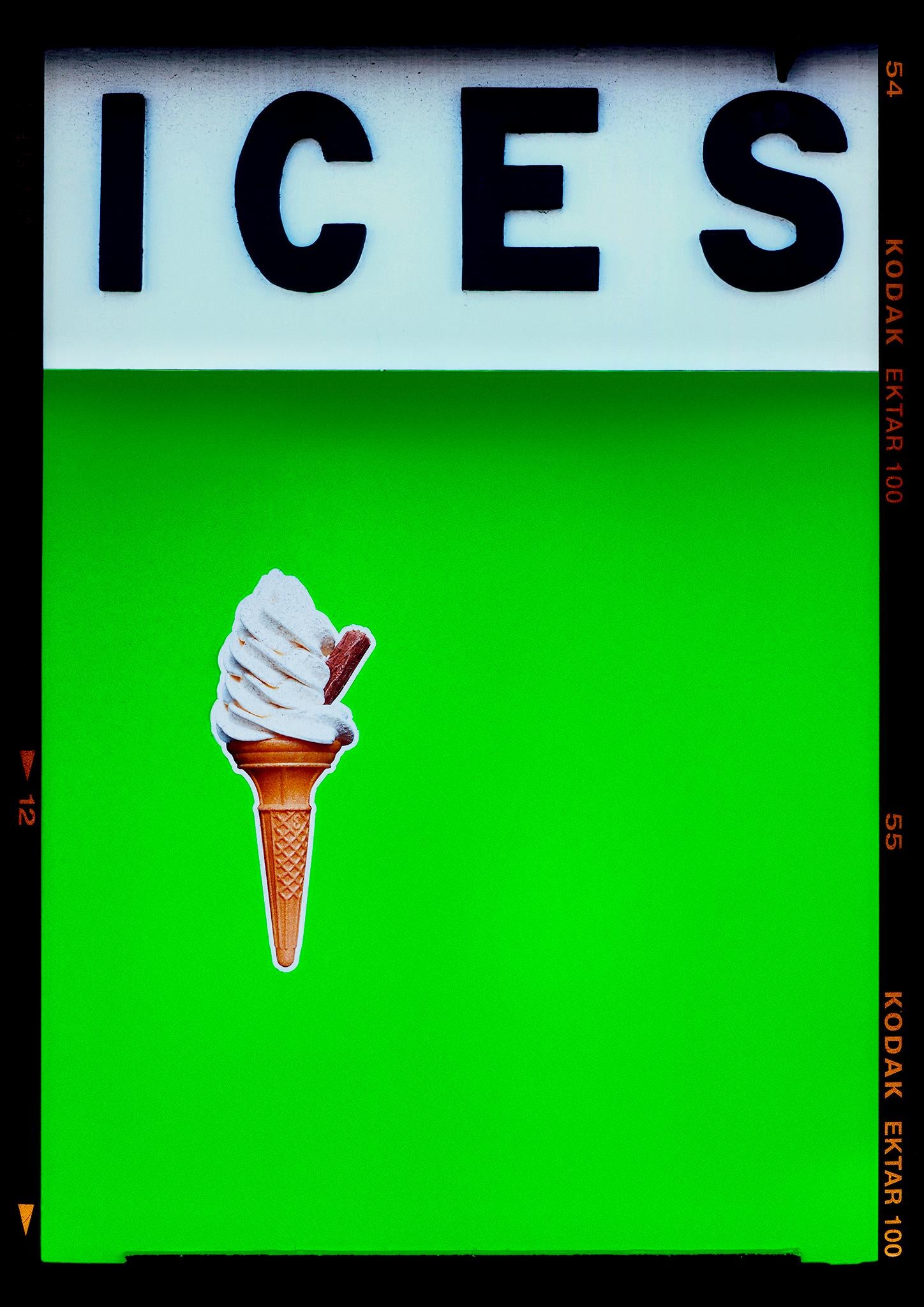 ICES Vivido Greene & Greene, Bexhill-on-Sea - Fotografia tipografica Pop Art