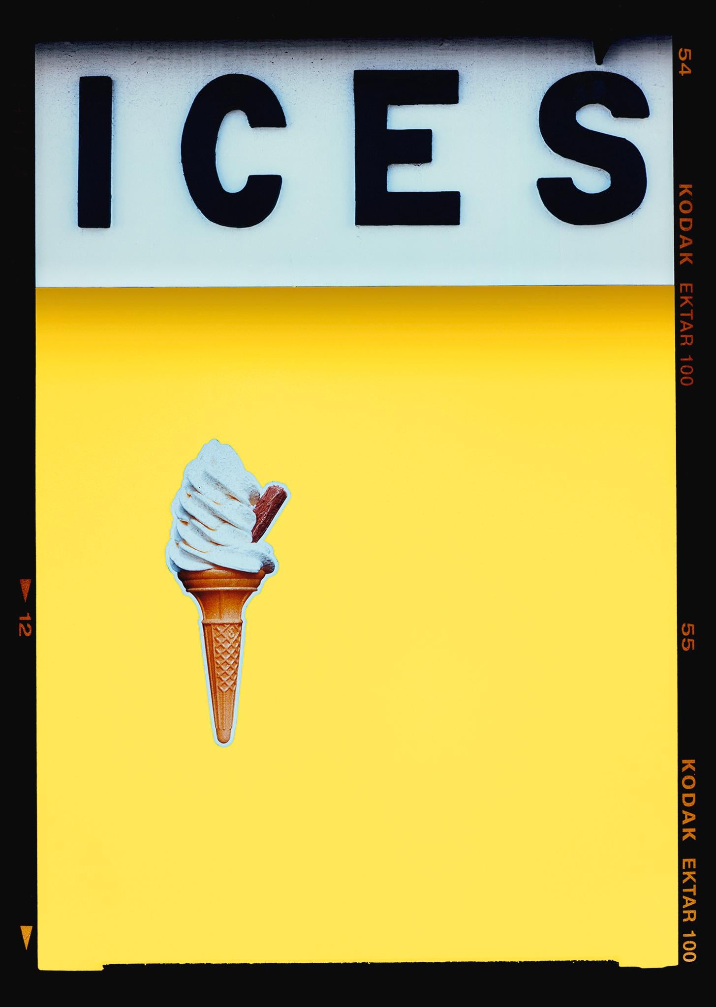 ICES Gelbes Set aus vier gerahmten Kunstwerken – Pop-Art-Farbfotografie im Angebot 3