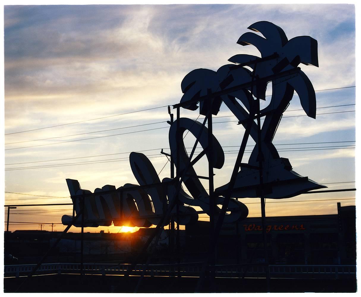 Motel Wildwood, New Jersey, coucher de soleil, photographie couleur américaine