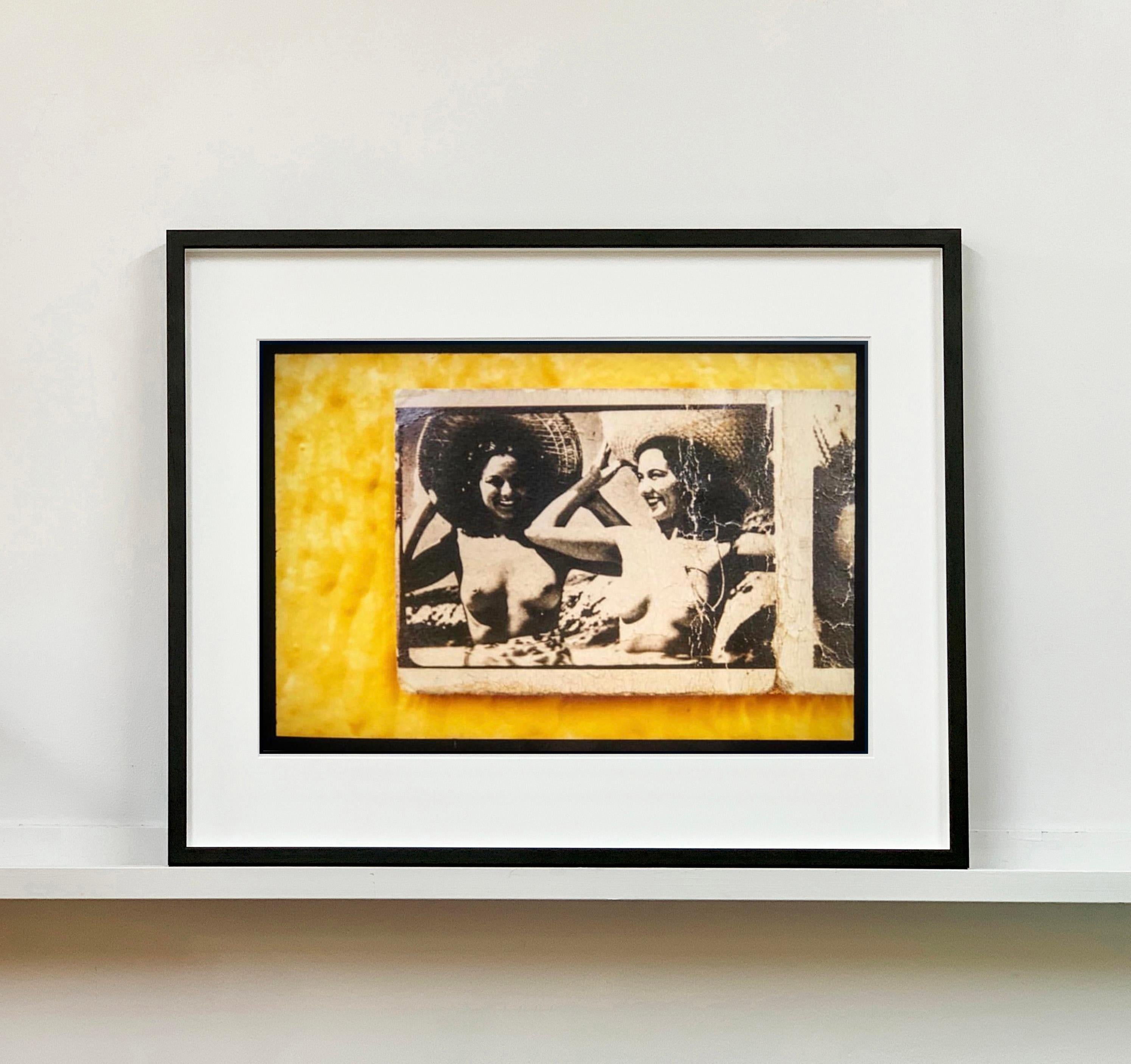 Jersey Girls (Jeune fille), Wildwood, New Jersey - Photographie couleur en vente 3