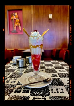 Knickerbocker Glory, Swansea - Piccola fotografia d'interni di un caffè vintage