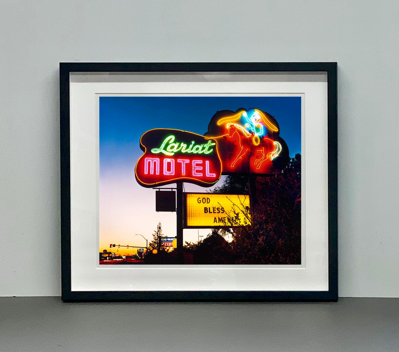 Lariat Motel, Fallon, Nevada - Neon, Americana, Color Photography - Print by Richard Heeps