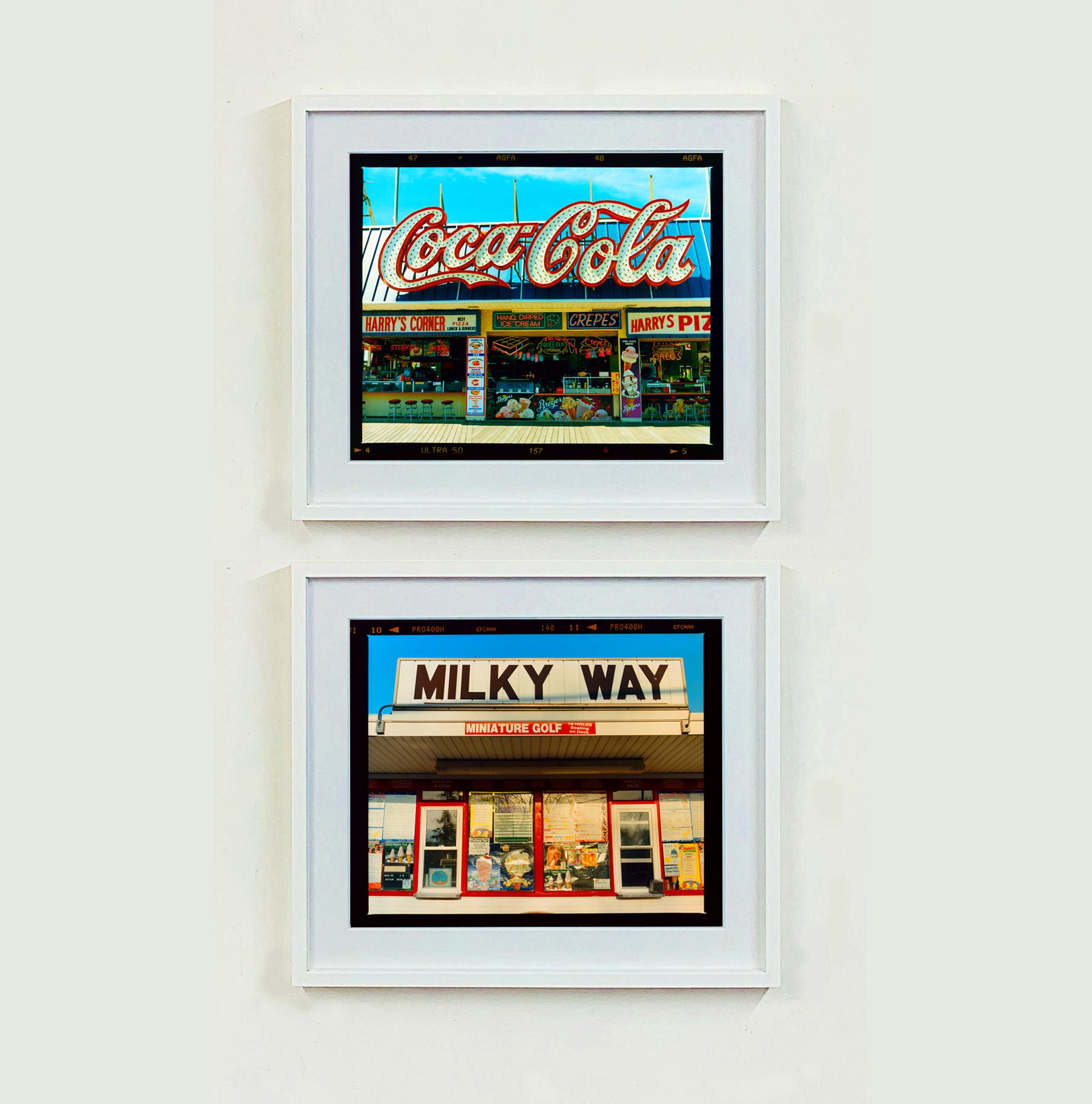 Milky Way New Jersey – amerikanische Farbfotografie an der Küste (Schwarz), Color Photograph, von Richard Heeps