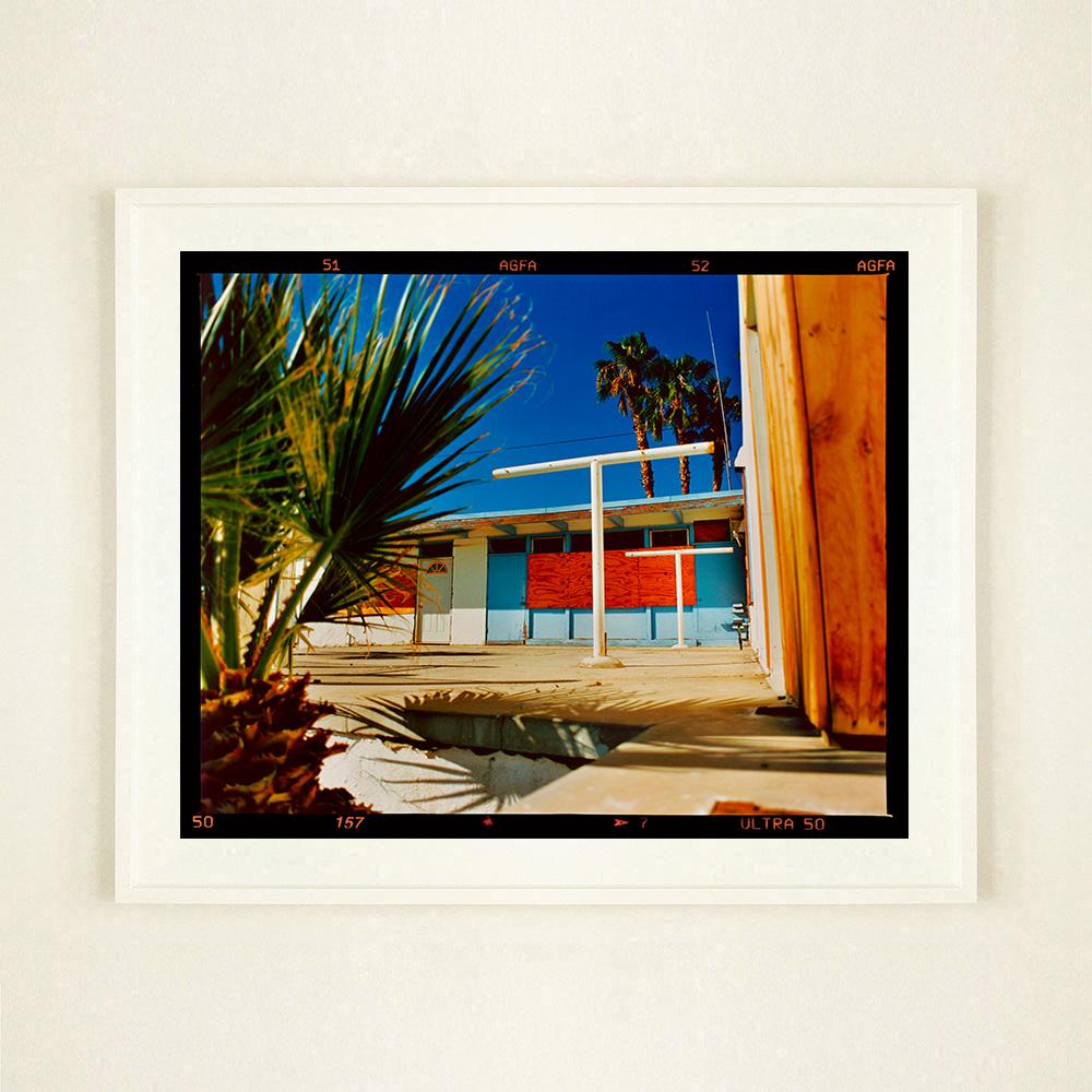 Motel Desert Shores, Salton Sea, California - Mid-century Architecture photo - Contemporary Photograph by Richard Heeps