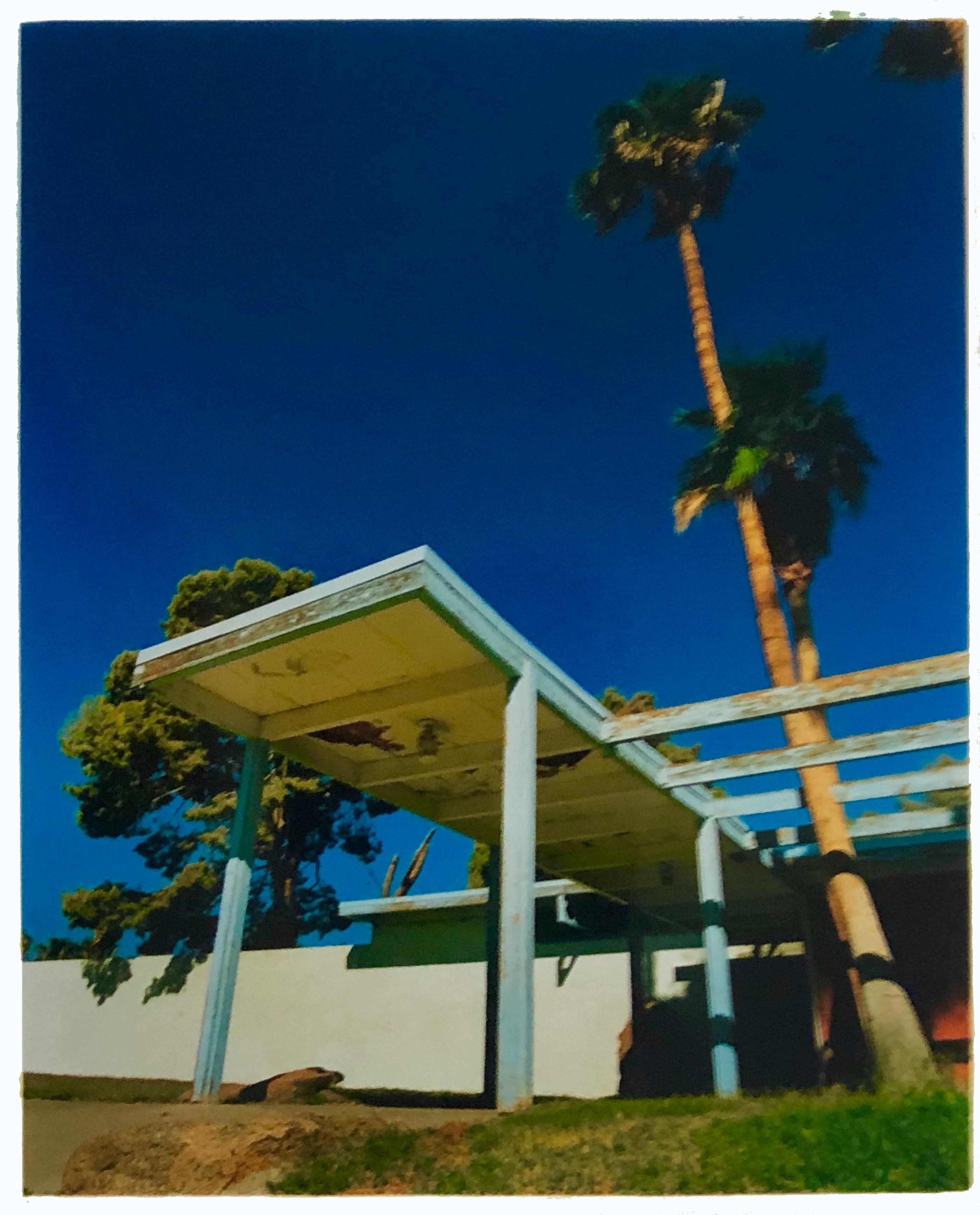Richard Heeps Landscape Photograph - Motel Entrance, Desert Shores, Salton Sea, California - American architecture